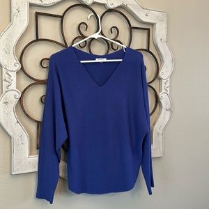 Beautiful sweater never worn